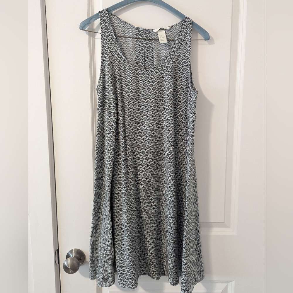 H&M Elegant Gray Patterned Dress US 8